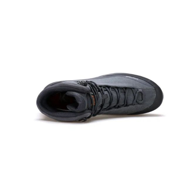 snow-hawk-shoes